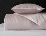 Mako-satiini vuodevaatesetti 160×200 cm. - Väri: Puuteriroosa - Image 3